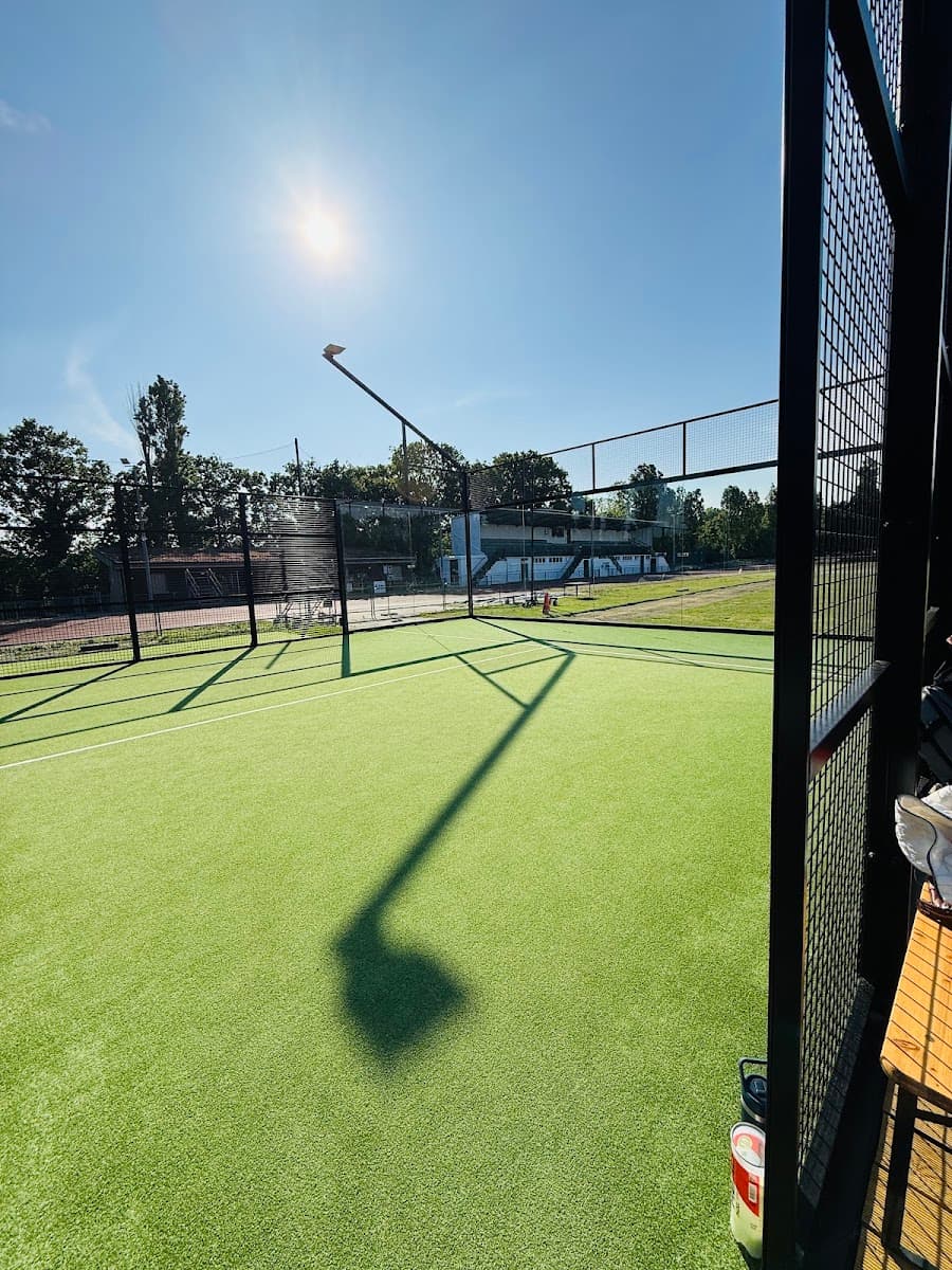 GrassRoots Padel — padel venue in London