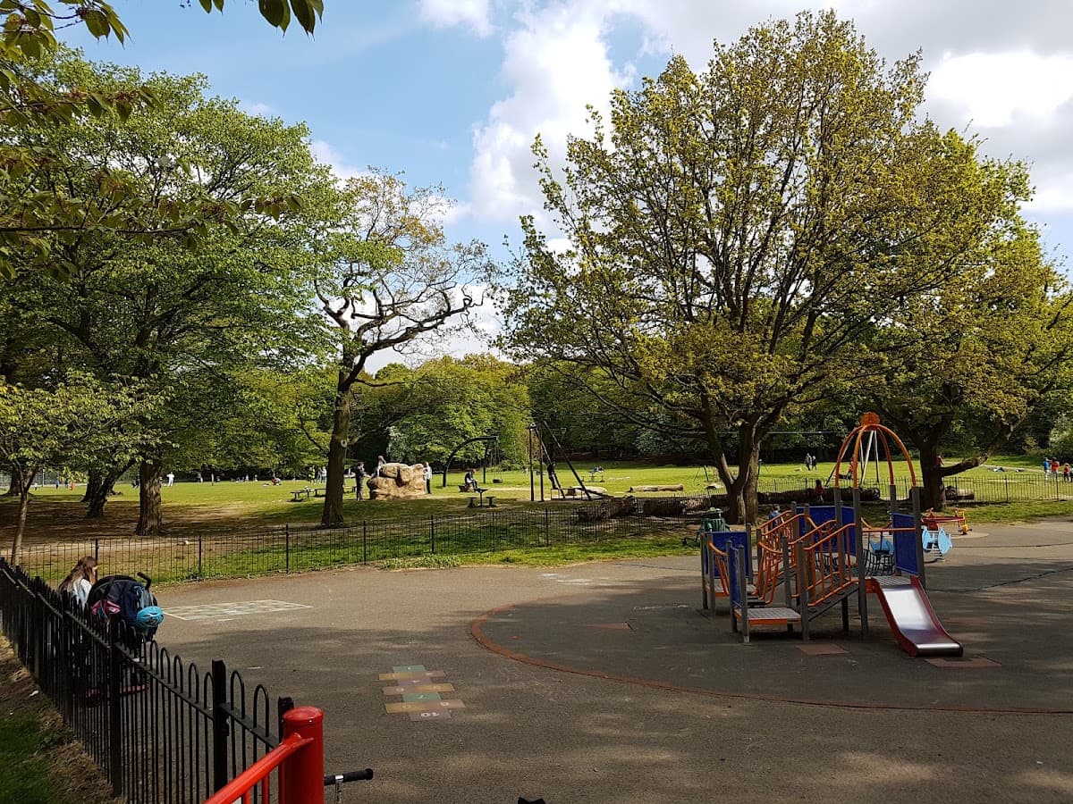 Cherry Tree Woods — tennis venue in London