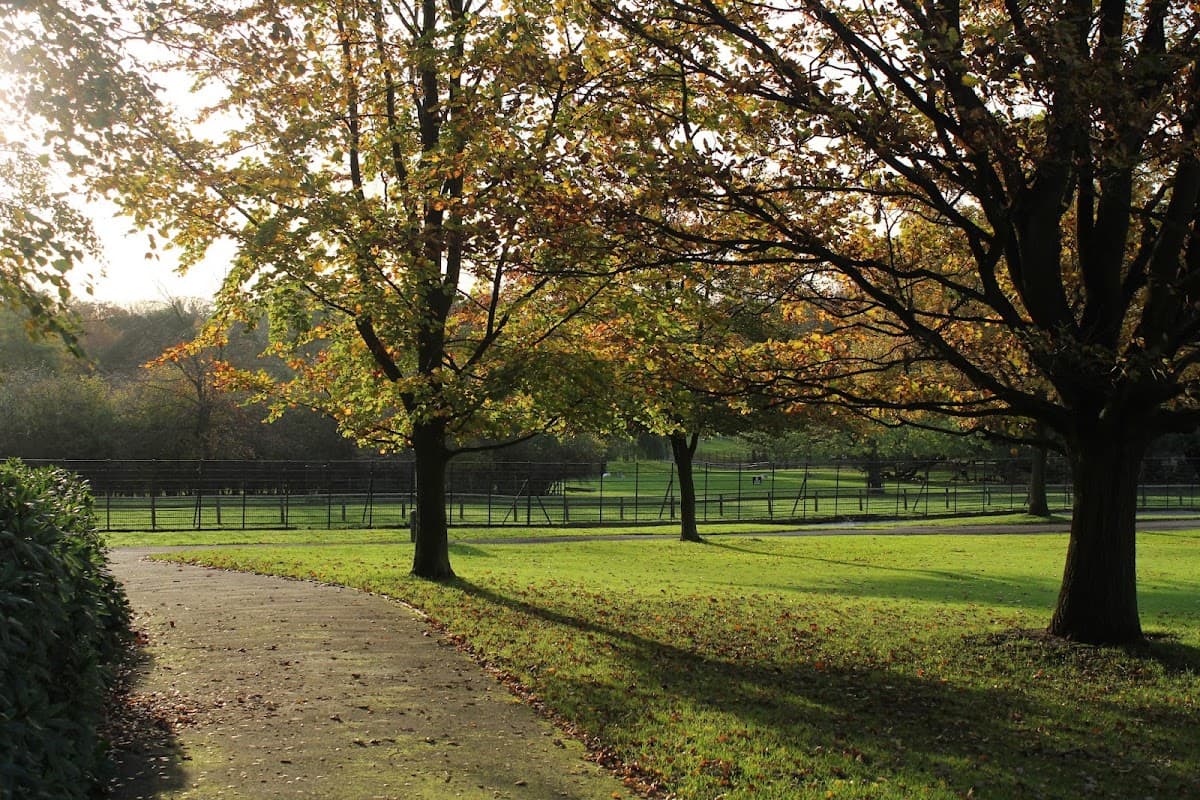 Golders Hill Park — tennis venue in London