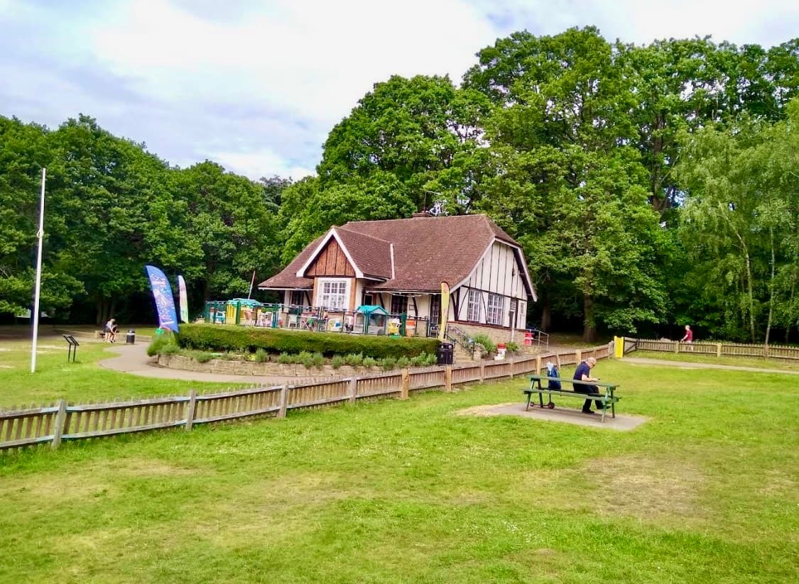 Grovelands Park — tennis venue in London