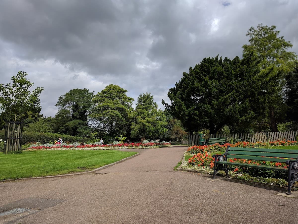 Old Courthouse Rec Ground — tennis venue in London