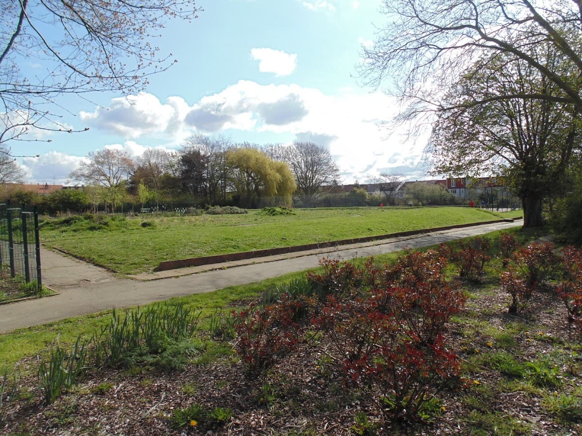 Streatham Vale Park — tennis venue in London