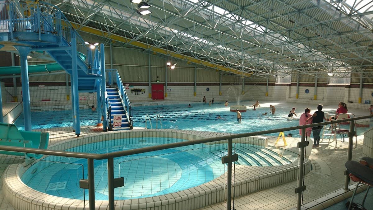 Brentford Fountain — swimming venue in London