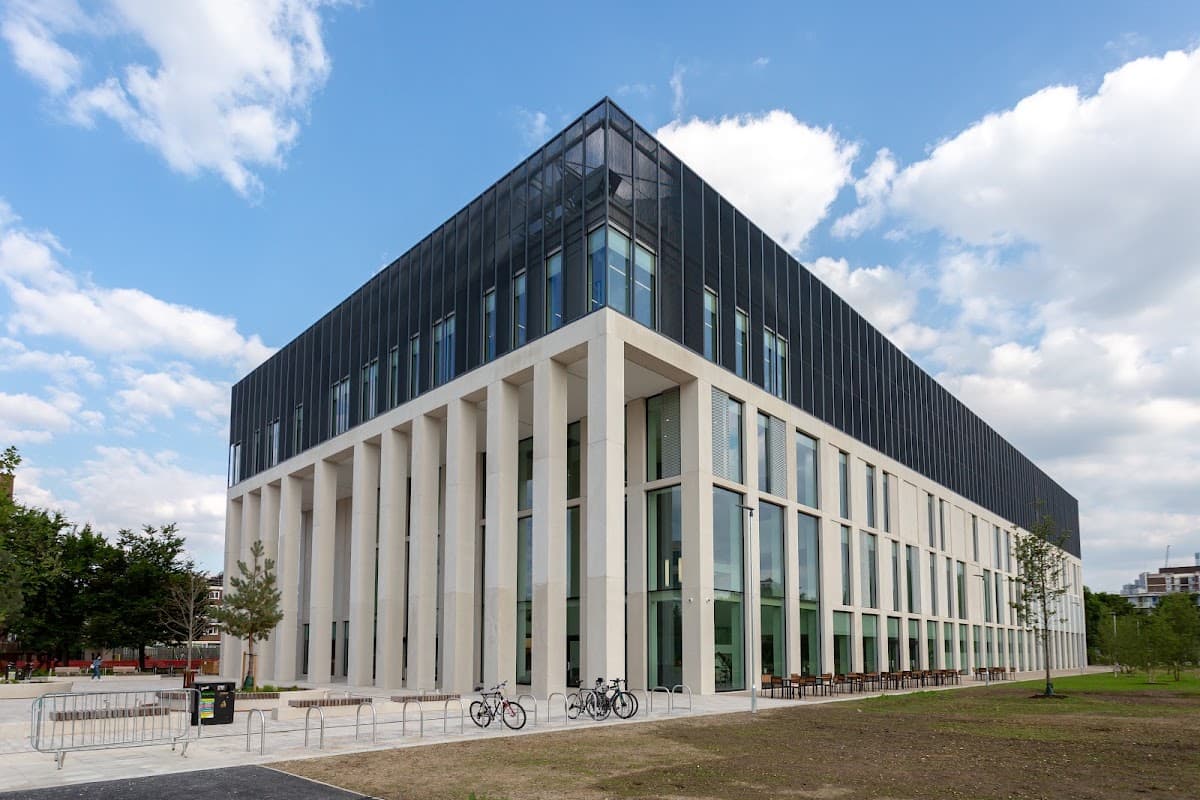 Britannia Leisure Centre — tennis venue in London