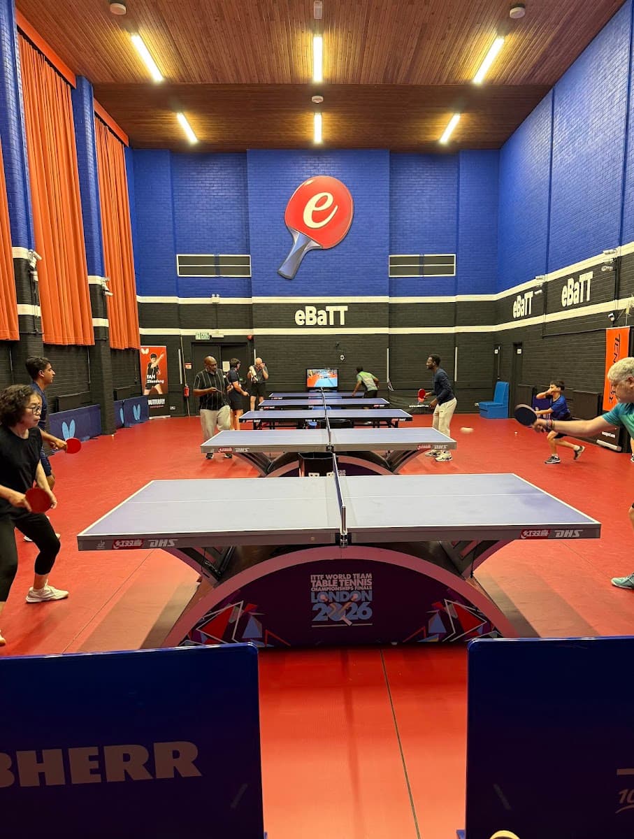 eBaTT EN5 — padel venue in London