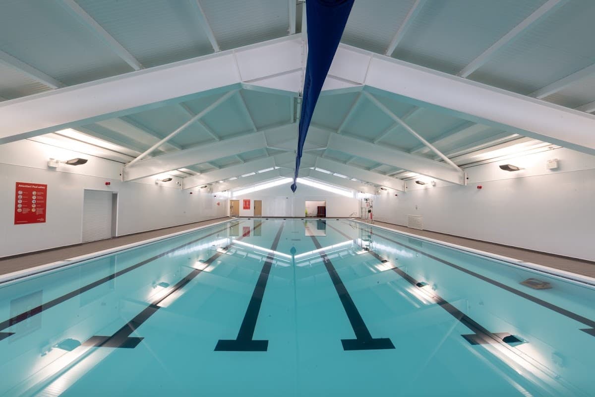 Rainham Leisure Centre — swimming venue in London