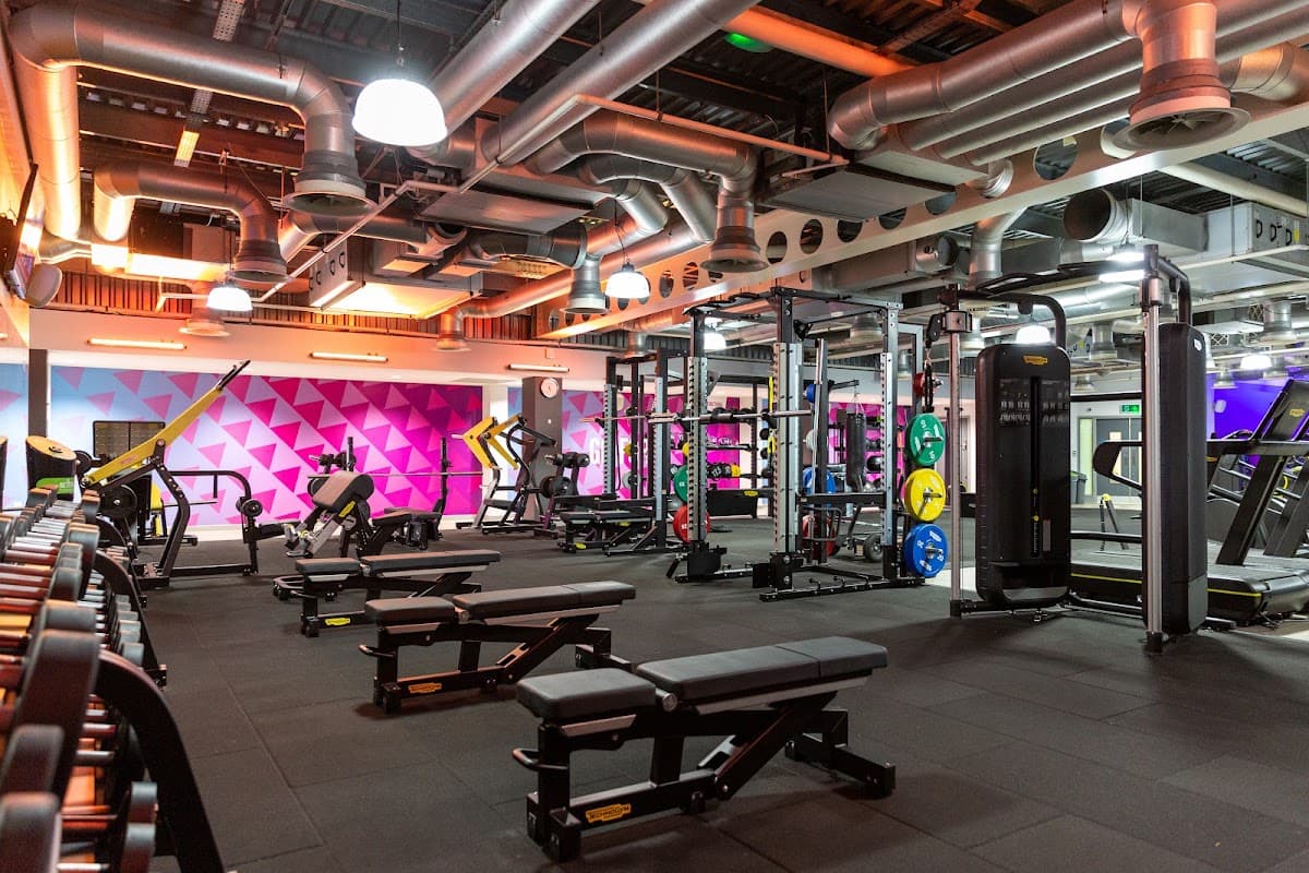 Southgate Leisure Centre — swimming venue in London