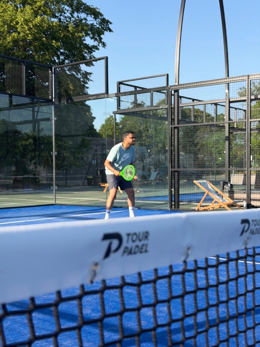 Tour Padel Avery Hill Campus — padel venue in London