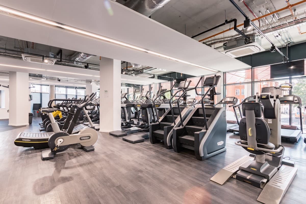 Vauxhall Leisure Centre — swimming venue in London